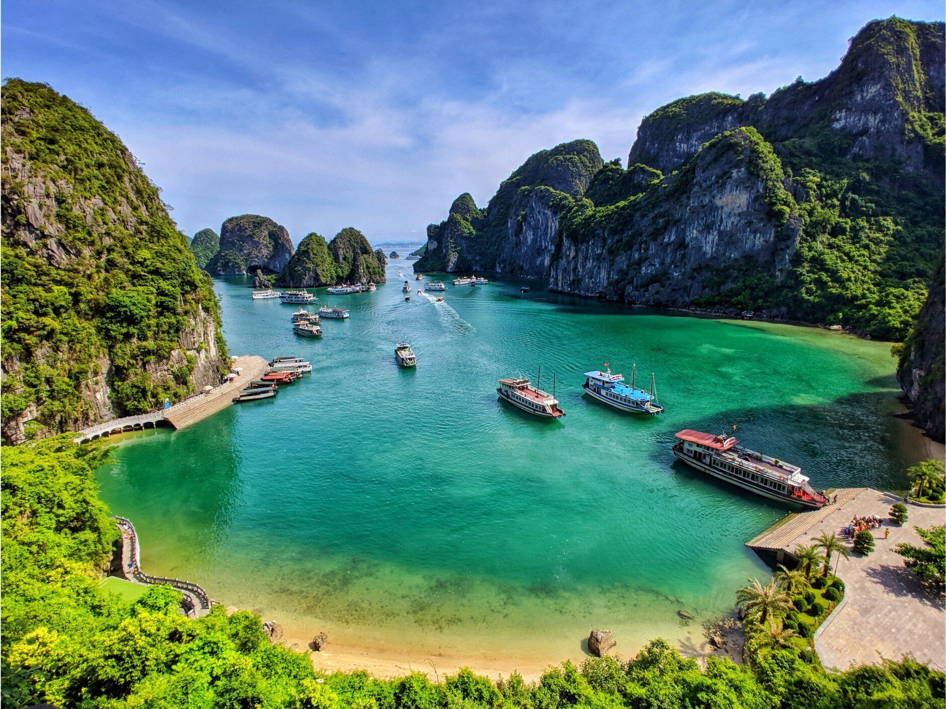 places-to-visit-in-halong-bay_(7)